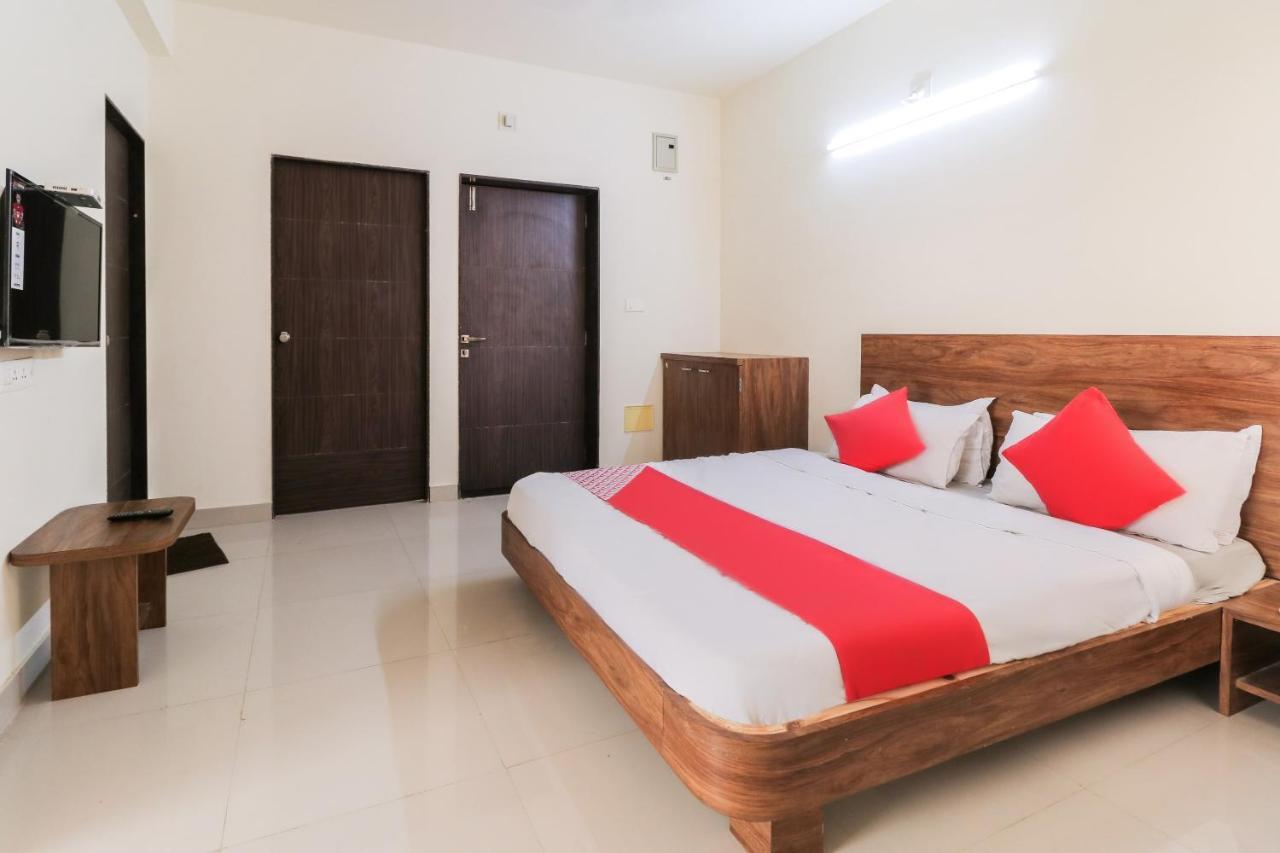 Oyo 63903 Hotel Shree Ram Villa Dwarka  Ngoại thất bức ảnh